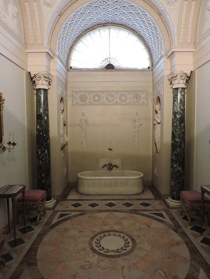 Napoleon's Bathroom, Palazzo Pitti