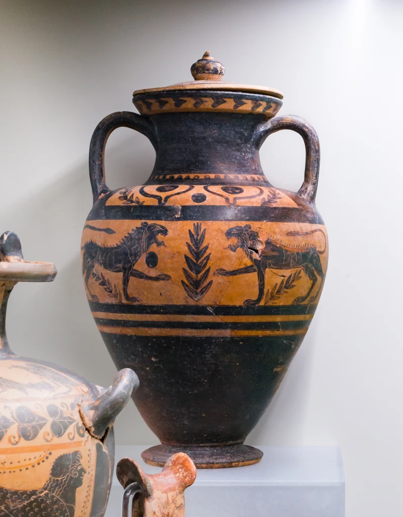 Lidded Amphora with Confronting Lions