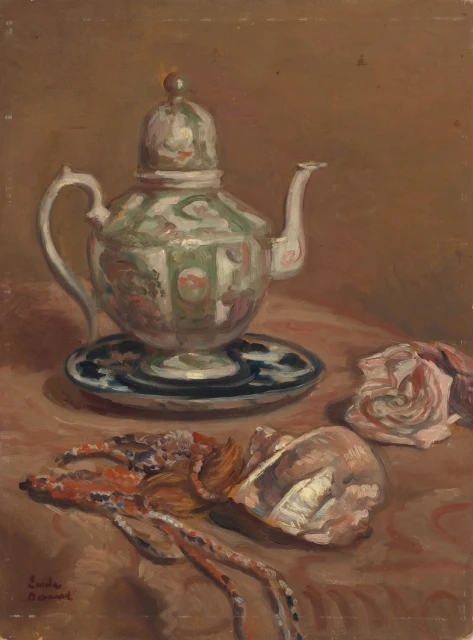 Teekanne und Muschel