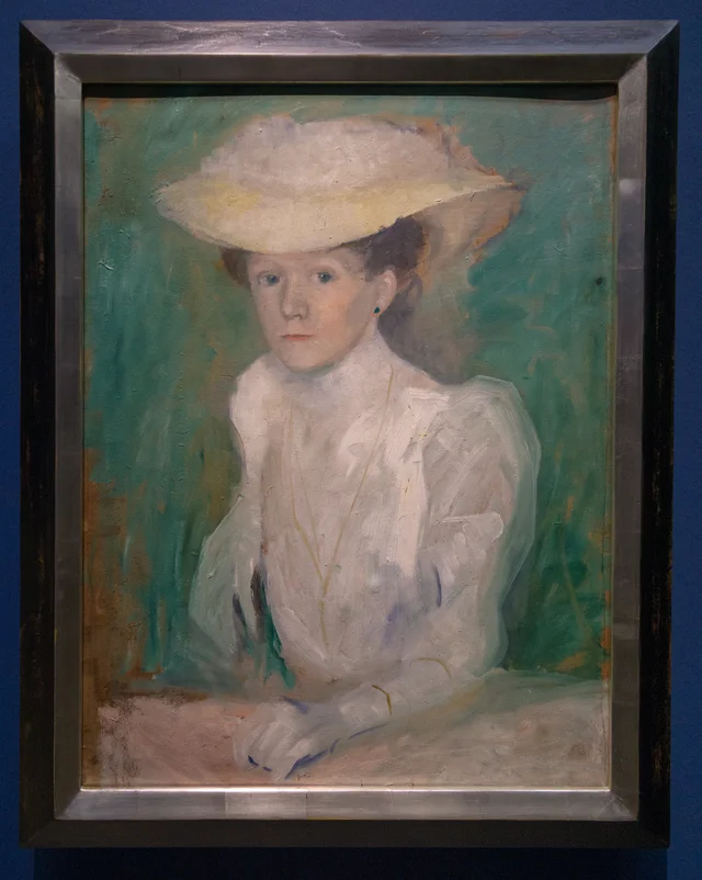 Portrait Ottilie Macke in a white blouse