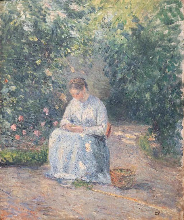 Julie Pissarro shelling peas