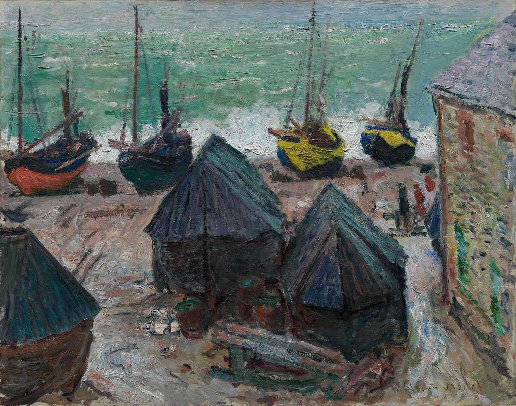 Barche sulla spiaggia di Étretat