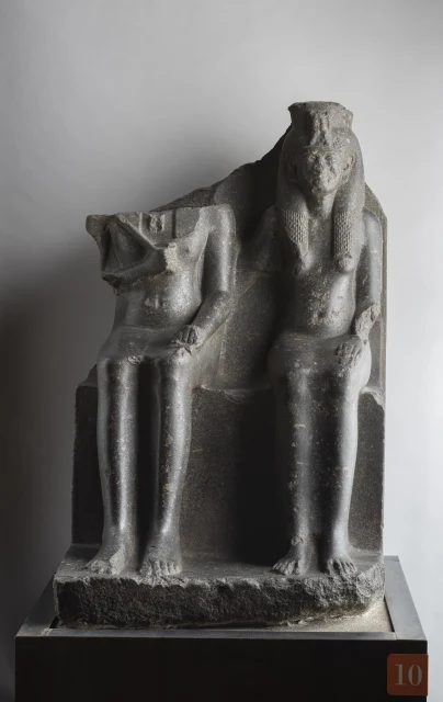Statue of Horemheb and Mutnedjemet